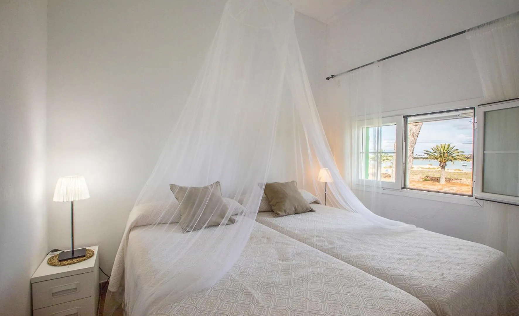 Apartamentos Can Guasch Formentera La Savina  Spain